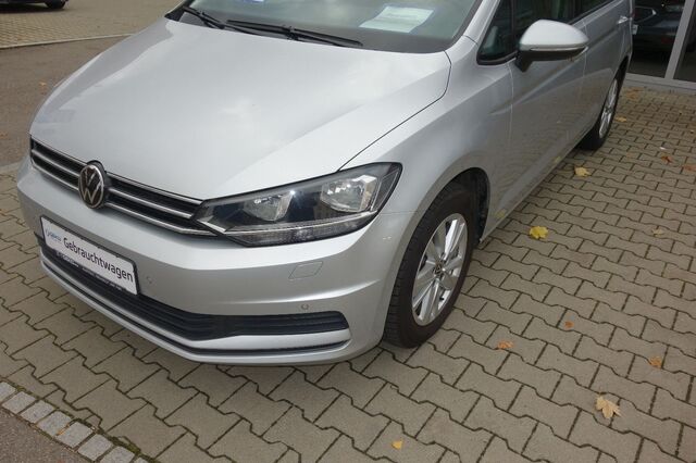 VW Touran 1,5 TSI Comfortline AHK Navi Mirror etc. Ansicht 3 für Fahrzeugdetailseite