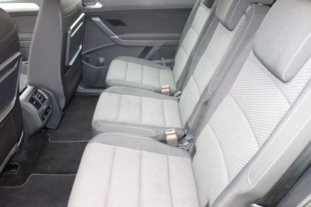 VW Touran 1,5 TSI Comfortline AHK Navi Mirror etc. Ansicht 8 für Fahrzeugdetailseite