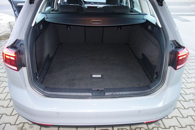 VW Passat Variant 2,0 TDI Conceptline Navi LED, etc Ansicht 11 für Fahrzeugdetailseite