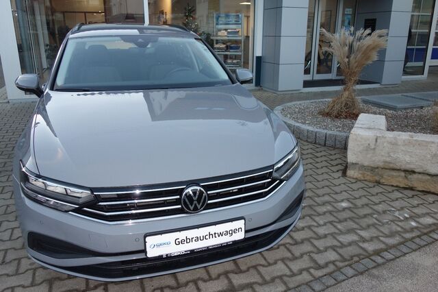 VW Passat Variant 2,0 TDI Conceptline Navi LED, etc Ansicht 2 für Fahrzeugdetailseite