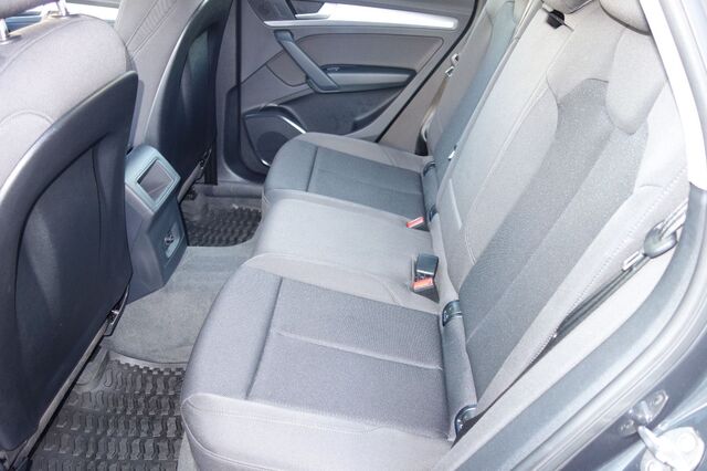 AUDI Q5 40 TDI Quattro S Tronic AHK LED Navi, etc. .. Ansicht 8 für Fahrzeugdetailseite