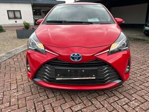 TOYOTA Yaris Hybrid Y20 Team D