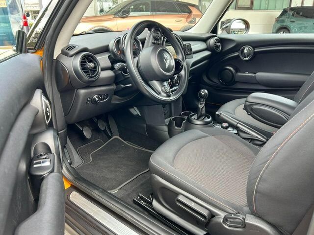 MINI Cooper D Mini 3-trg. Cooper D Ansicht 10 für Fahrzeugdetailseite