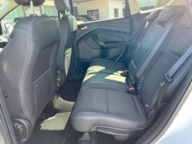 FORD Kuga Titanium Ansicht 13 für Fahrzeugdetailseite