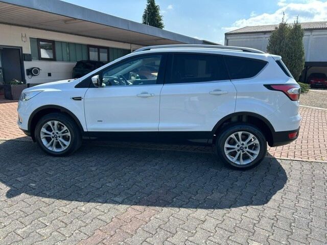 FORD Kuga Titanium Ansicht 8 für Fahrzeugdetailseite