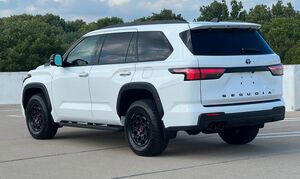 TOYOTA Sequoia =2026= TRD PRO HYBRID  B2B EXPORT NON EU