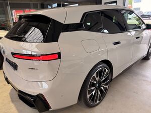 BMW iX xDrive45 MSportPro 23Z AHK PanSkyDACH