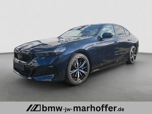 BMW 550 e xDrive M Sport Pro DAP PAP Travel Paket