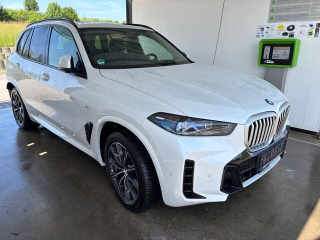 BMW X5 30 d xDrive MSport AHK Adaptives M-Fwk