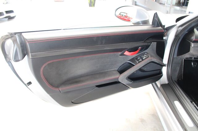 PORSCHE Boxster Spyder/ Schalter/GT-Silber/Carbonsitze Ansicht 11 für Fahrzeugdetailseite