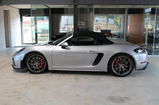 PORSCHE Boxster Spyder/ Schalter/GT-Silber/Carbonsitze Ansicht 4 für Fahrzeugdetailseite