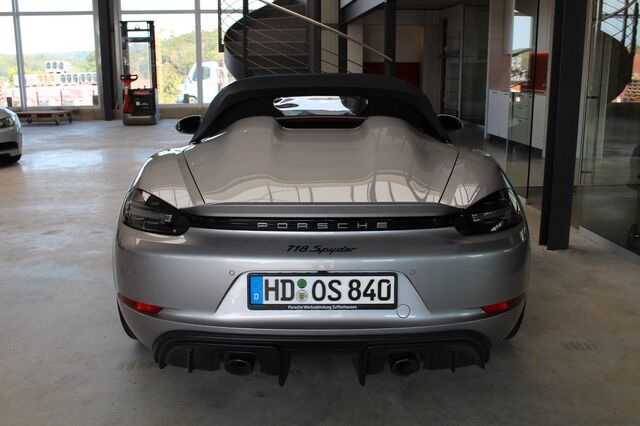 PORSCHE Boxster Spyder/ Schalter/GT-Silber/Carbonsitze Ansicht 6 für Fahrzeugdetailseite