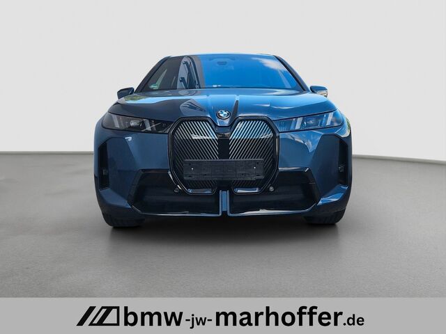 BMW iX xDrive45 MSport 21 Z AHK PAP DAP Harman Ansicht 15 für Fahrzeugdetailseite