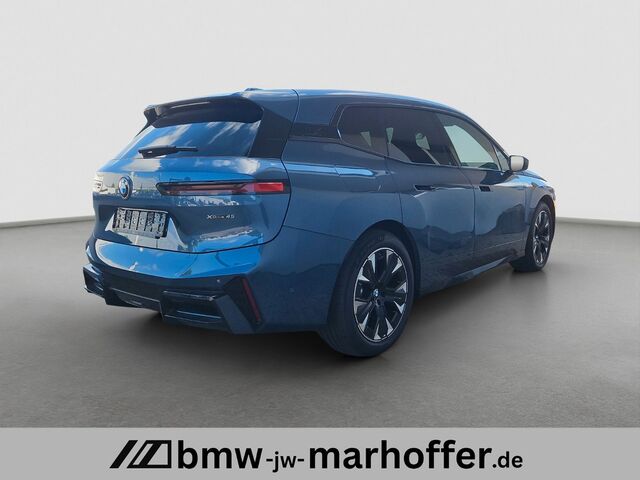 BMW iX xDrive45 MSport 21 Z AHK PAP DAP Harman Ansicht 4 für Fahrzeugdetailseite