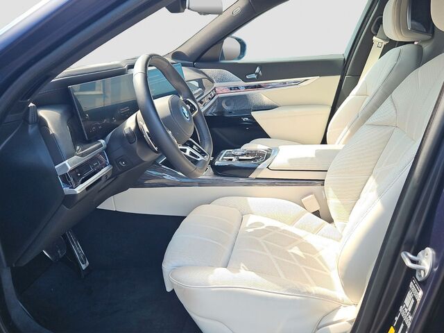BMW 750 e xDrive MSportPro 21Z TV+B&W  LoungSeat Ansicht 9 für Fahrzeugdetailseite