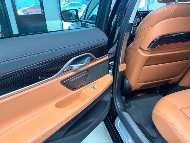 BMW 740 d xDrive Executive Drive Pro Sitzlüftung Mass Ansicht 13 für Fahrzeugdetailseite