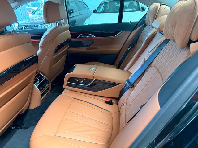BMW 740 d xDrive Executive Drive Pro Sitzlüftung Mass Ansicht 14 für Fahrzeugdetailseite