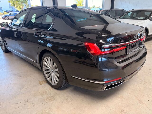 BMW 740 d xDrive Executive Drive Pro Sitzlüftung Mass Ansicht 18 für Fahrzeugdetailseite
