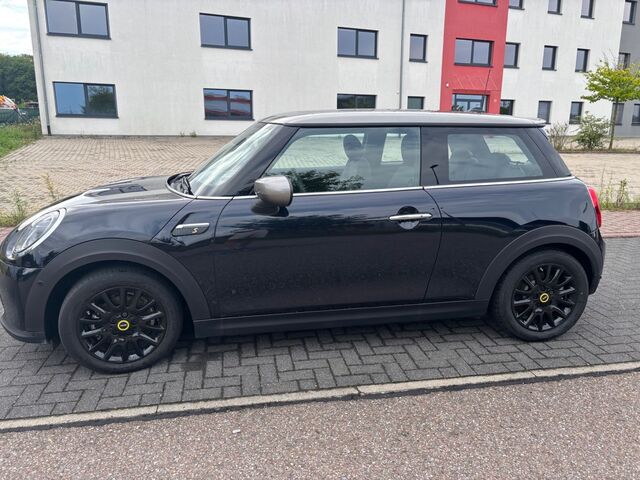 MINI Cooper SE Mini 3-trg.  Classic Trim Ansicht 18 für Fahrzeugdetailseite