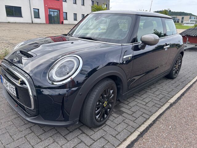 MINI Cooper SE Mini 3-trg.  Classic Trim Ansicht 3 für Fahrzeugdetailseite