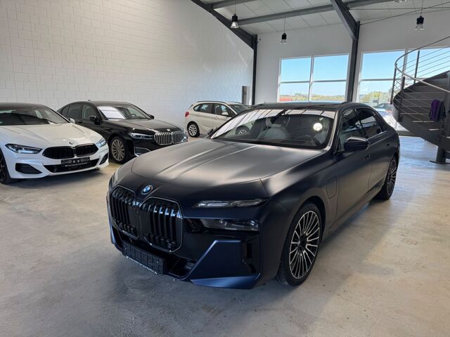 BMW 750 e xDrive SkyLounge Sitzlüftung NP 186.900 EUR Ansicht 10 für Fahrzeugdetailseite