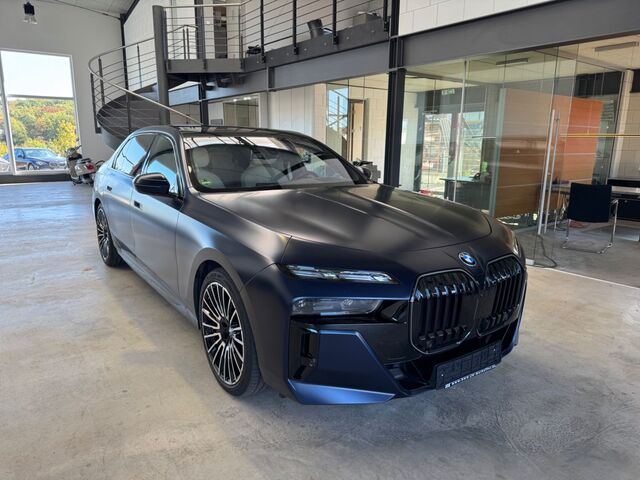 BMW 750 e xDrive SkyLounge Sitzlüftung NP 186.900 EUR Ansicht 29 für Fahrzeugdetailseite