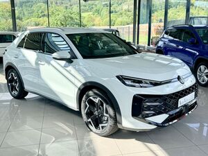 VW T-Roc 1.5 eTSI 110 kW R-Line*AHK*