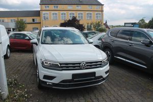 VW Tiguan Highline Navi*LED*RÜKA*HeadUp*DAB*