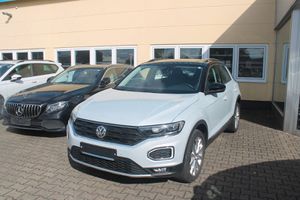 VW T-Roc 1.5 TSI ACT Style*LED*P-Dach*1.Hd*Navi*PDC