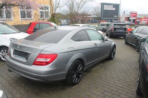 MERCEDES-BENZ C 180 Coupé*Aut.*18"LM*tiefer*große Navi*