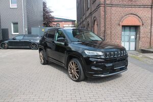 JEEP Compass 1.5l GSE T4 48V e-Hybrid S DCT neue 21"