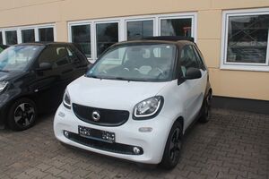 SMART ForTwo Cabrio el. drive Passion*Navi*Sitzhzg*MAL