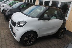 SMART ForTwo Cabrio el. drive Passion*Navi*Sitzhzg*MAL