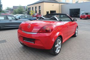 OPEL Tigra 1.8 Edition*Rentnerfahrzeug aus 1.Hand*