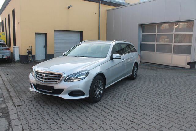 MERCEDES-BENZ E 200 T Aut+Wippen*LED*AHK*Sitzhzg*BT Audio*2.Hd