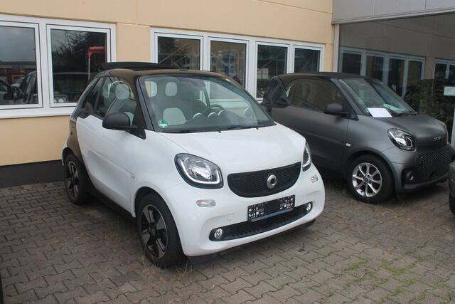SMART ForTwo Cabrio el. drive Passion*Navi*Sitzhzg*MAL