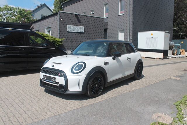 MINI COOPER_S Cooper S Trim Steptronic + Wippen*Navi*LED*RÜKA*