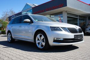 SKODA Octavia Combi 1.5 TSI DSG Clever *LED*DAB*AHK*