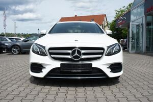 MERCEDES-BENZ E 220 d T-Modell 9G-TRONIC *AMG-LINE*KAMERA*AHK*