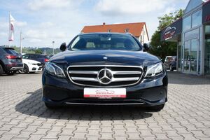 MERCEDES-BENZ E 220 d T-Modell 9G-TRONIC Avantgarde *LED*360°*