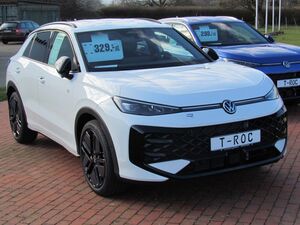 VW T-Roc 1.5 eTSI DSG R-Line AHK LED 4J./120.000km