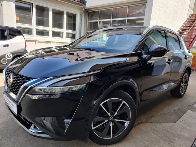 NISSAN Qashqai Xtronic Tekna PGD AHK