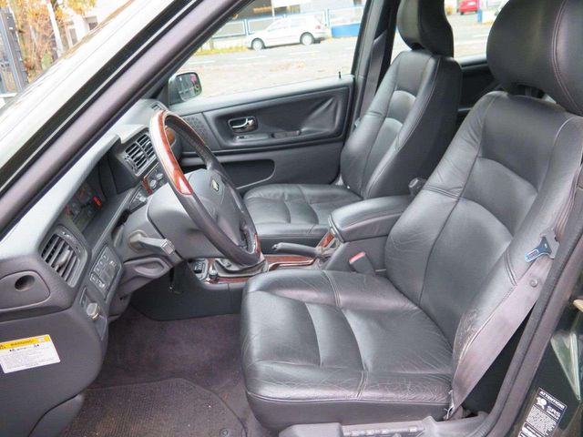 VOLVO V70 Allrad Standhzg Tüv Neu Kein Wartstau 1. HND