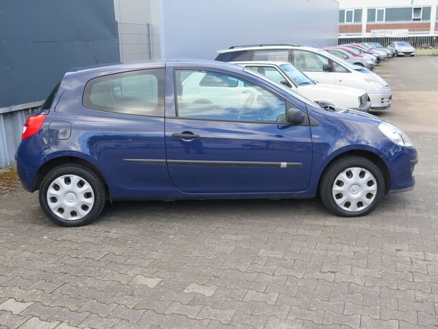 RENAULT Clio 3 türig Servo ZV 1.hnd Insp Neu 95000km