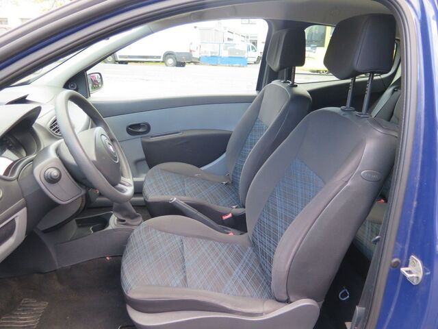 RENAULT Clio 3 türig Servo ZV 1.hnd Insp Neu 95000km