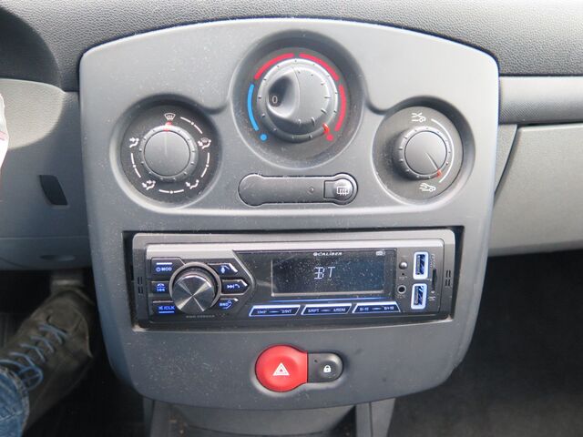 RENAULT Clio 3 türig Servo ZV 1.hnd Insp Neu 95000km