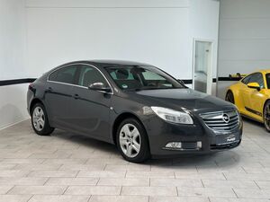 OPEL Insignia 2.0 CDTI Edition Navi*Klimaaut.*Sitzhei