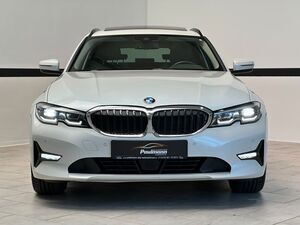 BMW 318 d Tour. Aut. Advantage Navi*LED*Panorama*AHK