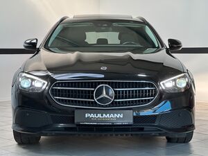 MERCEDES-BENZ E 300 de Aut. Navi*LED-Multibeam*18Zoll*