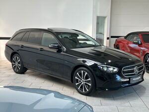 MERCEDES-BENZ E 300 de Aut. Navi*LED-Multibeam*18Zoll*